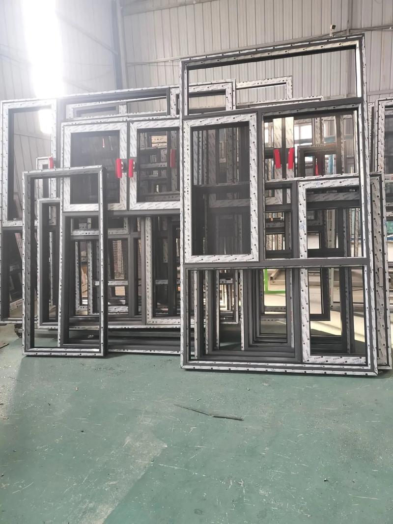 實景探訪 門窗加工制作現場，揭秘高品質家居細節